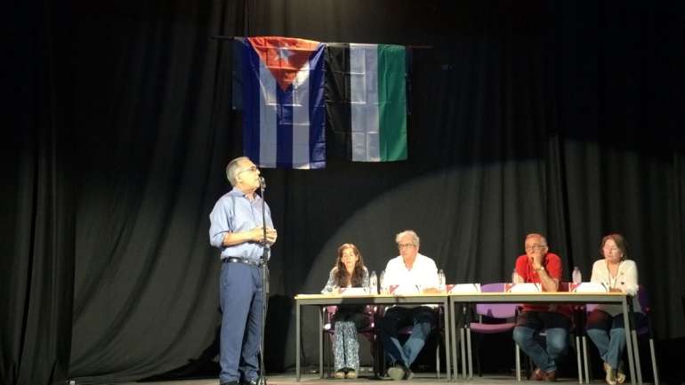El embajador de Cuba en España participa en Badajoz en la presentación de la Asociación Extremeña de Solidaridad con Cuba «La Maza»